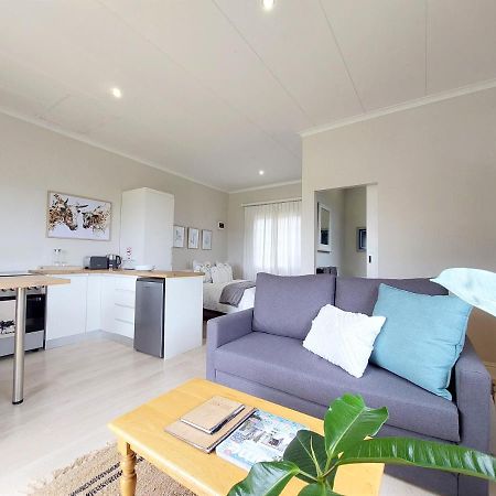 Upmarket Off Grid Cottage On Organic Farm In Secure Estate ホウィック エクステリア 写真